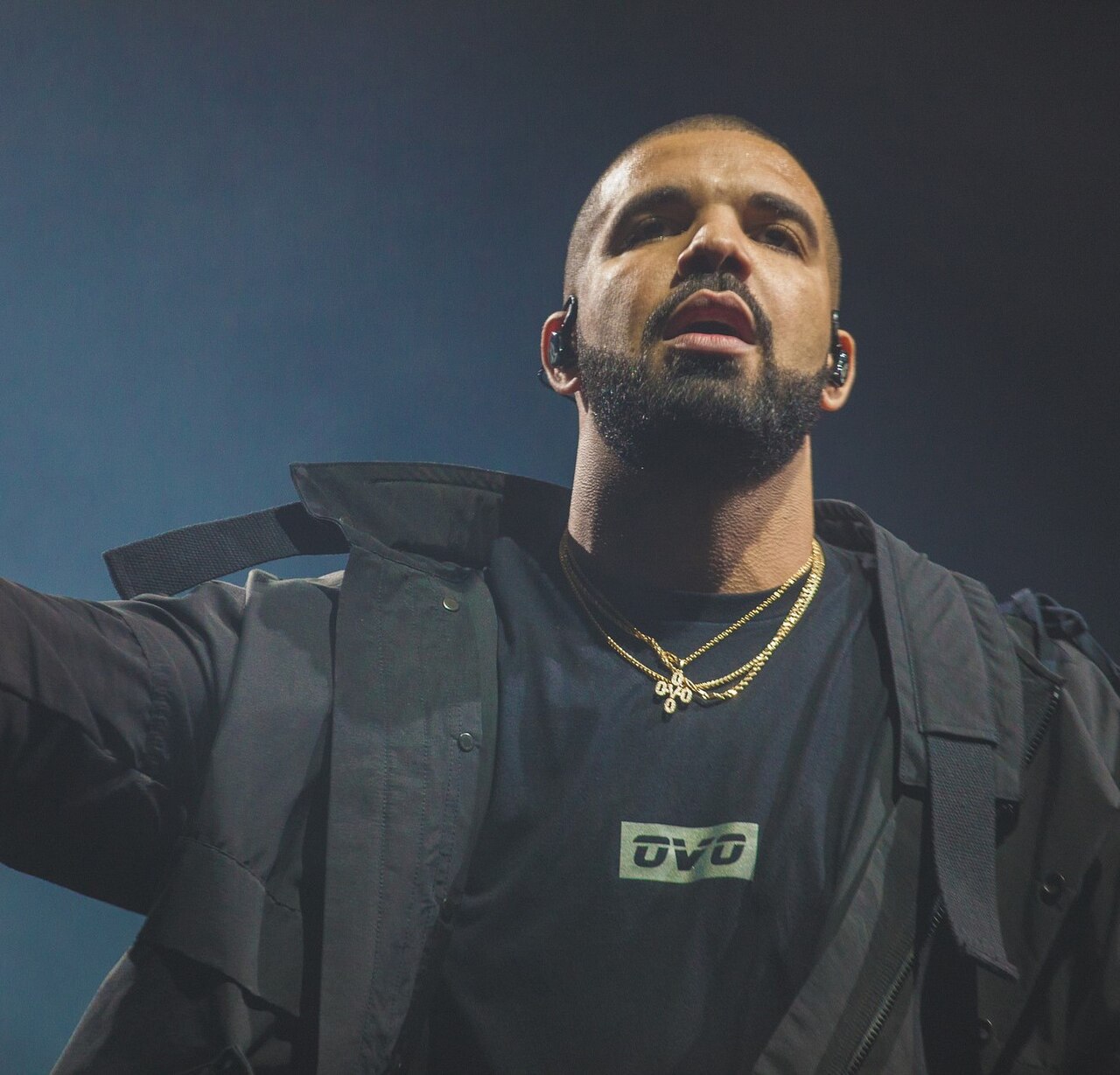 Drake and future2016 summer sixteen tour (image source: wikimedia commons)