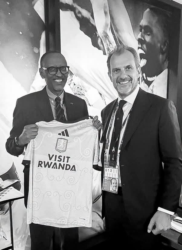 Ikipe ya Aston Villa izajya yambara Visit Rwanda imbere ku myambaro yayo