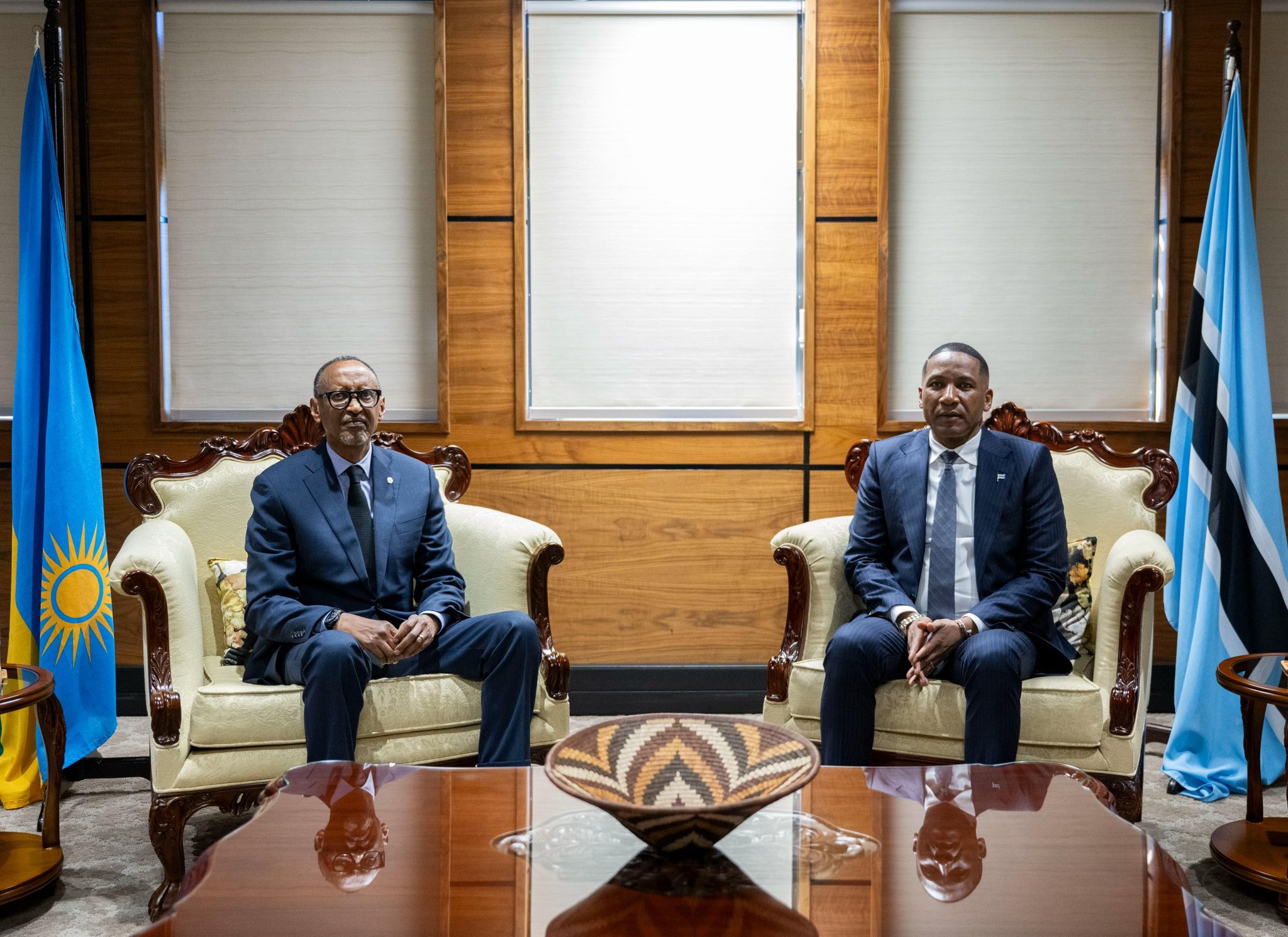 Presdent Kagame and Presdent Duma Boko sign key agreemets to strengthen bilateral ties